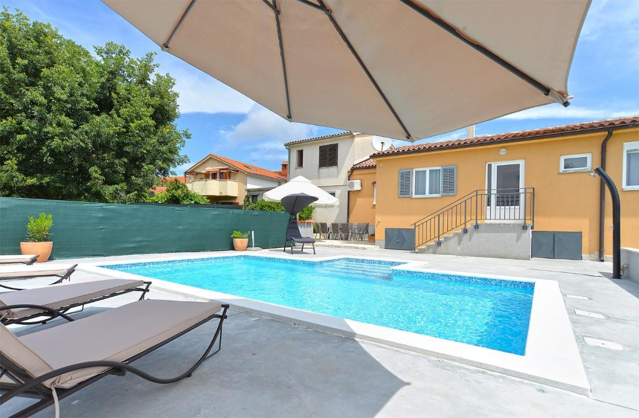 House Dragan 1231 Villa Póla Kültér fotó