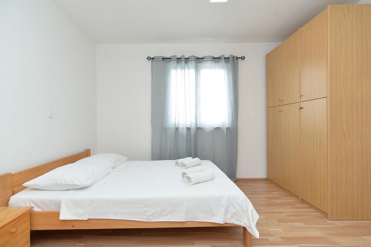 House Dragan 1231 Villa Póla Kültér fotó