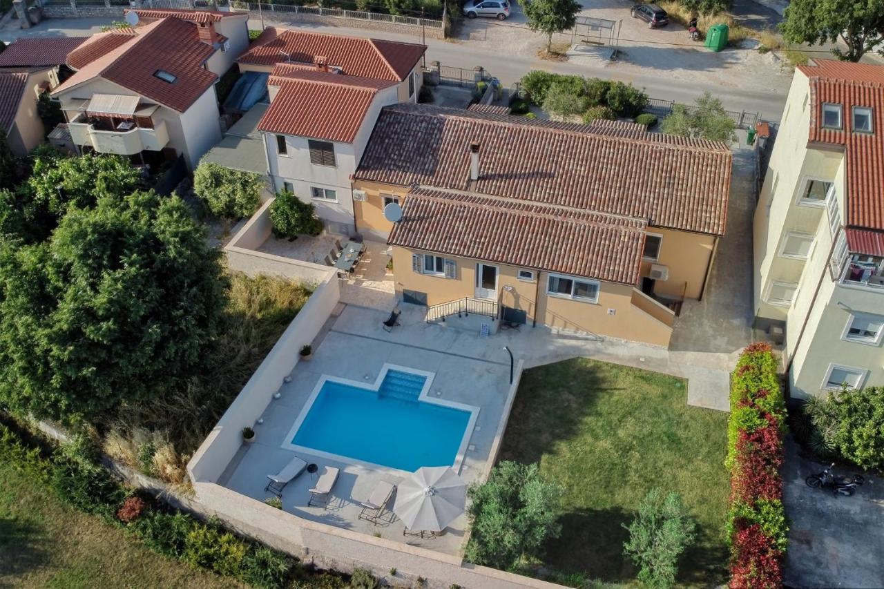 House Dragan 1231 Villa Póla Kültér fotó